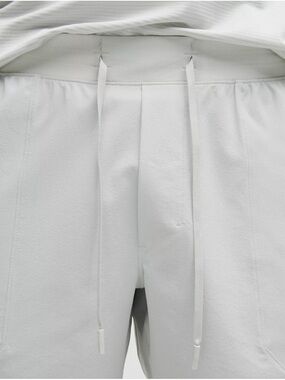 Lululemon license to trail shorts